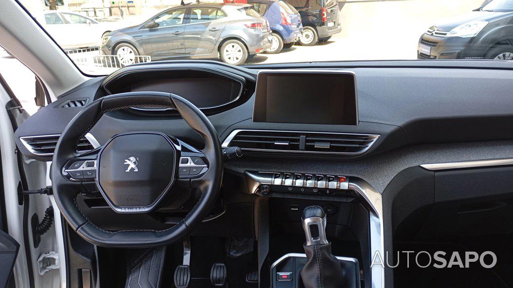 Peugeot 3008 1.2 PureTech Allure de 2017