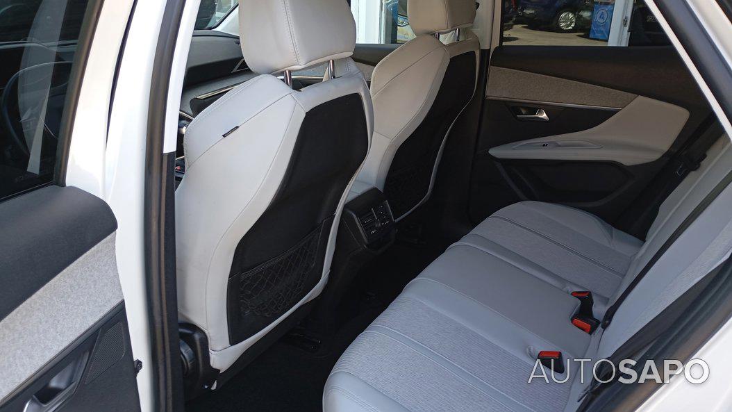 Peugeot 3008 1.2 PureTech Allure de 2017