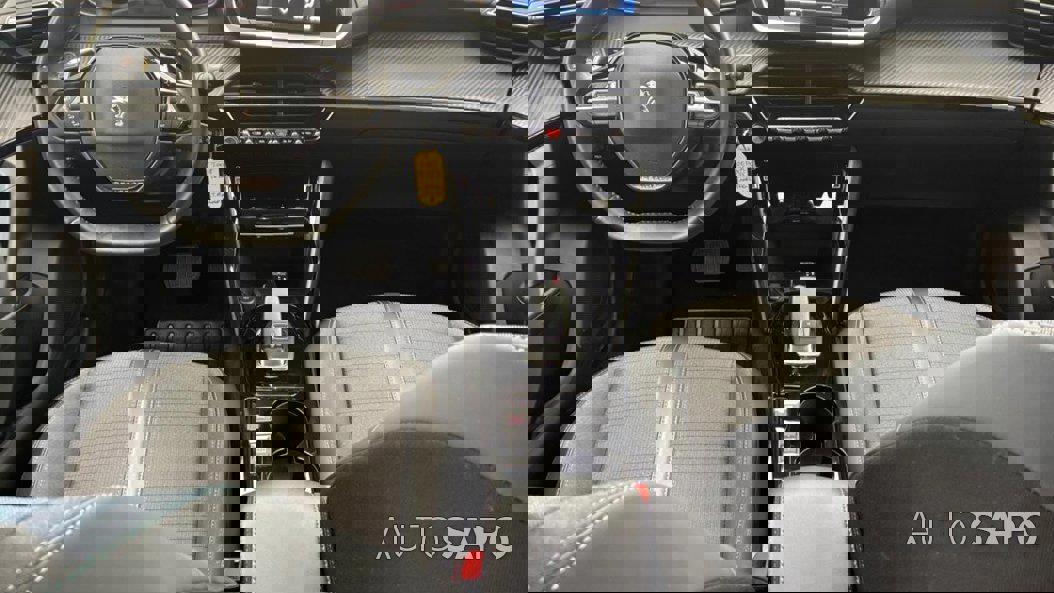 Peugeot 2008 1.2 PureTech Allure EAT8 de 2022