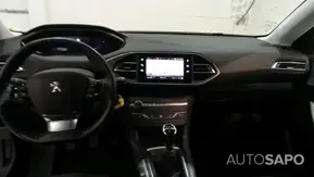 Peugeot 308 1.2 PureTech Allure de 2021