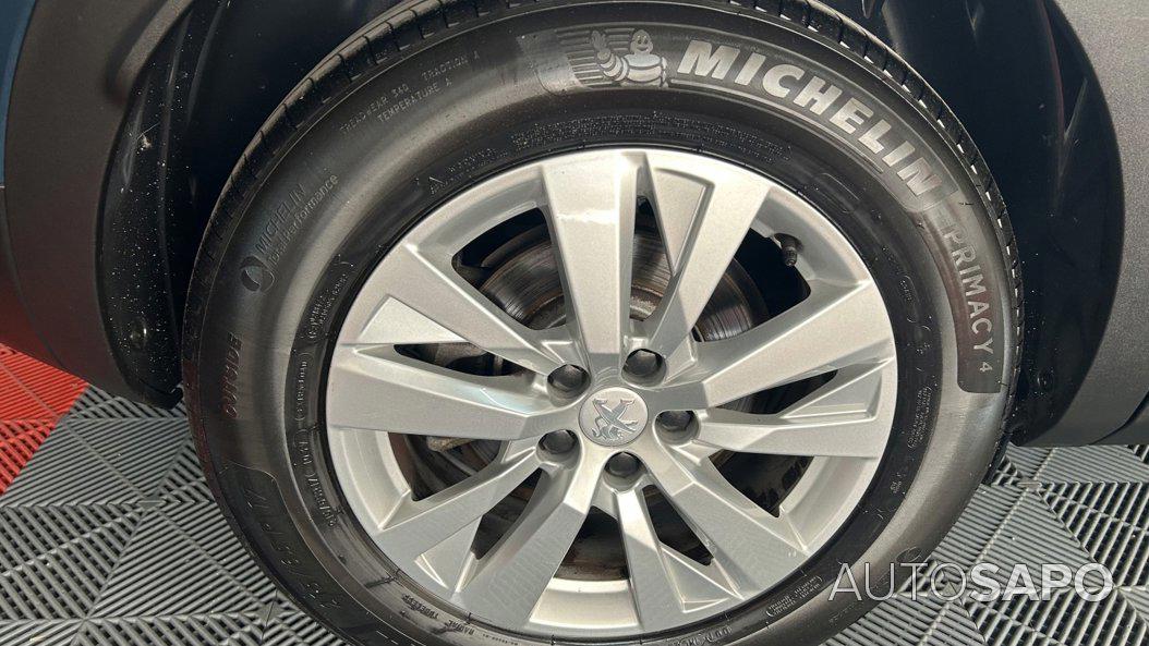 Peugeot 3008 1.2 PureTech Allure EAT8 de 2021