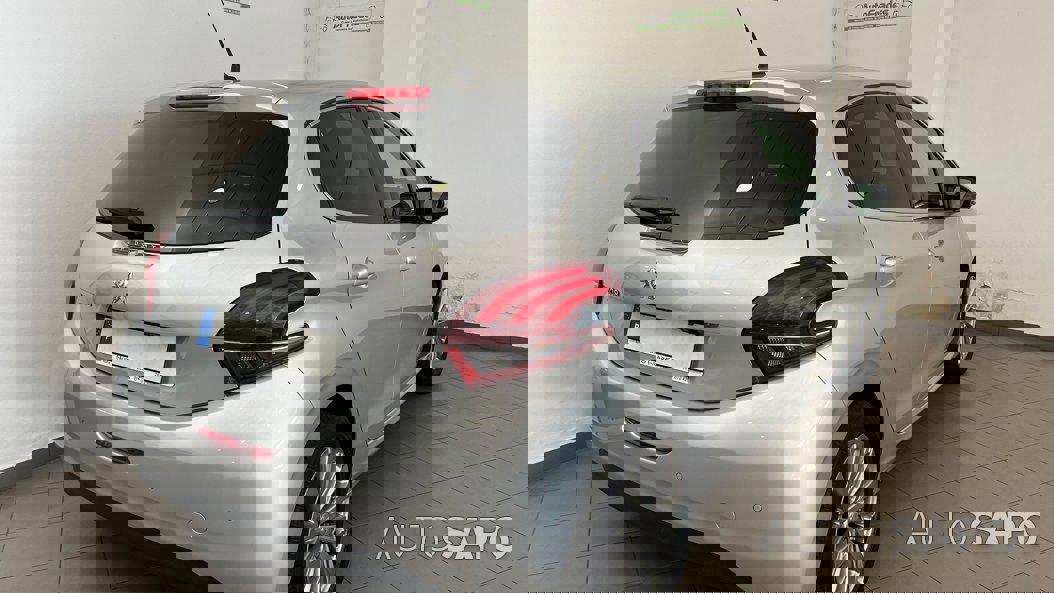 Peugeot 208 1.2 PureTech Allure de 2018