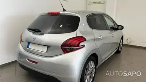 Peugeot 208 1.2 PureTech Allure de 2018