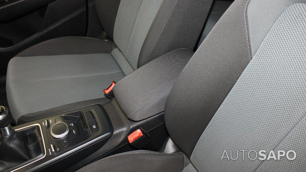 Audi Q2 30 TDI Design de 2019