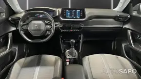 Peugeot 2008 1.2 PureTech Allure de 2021