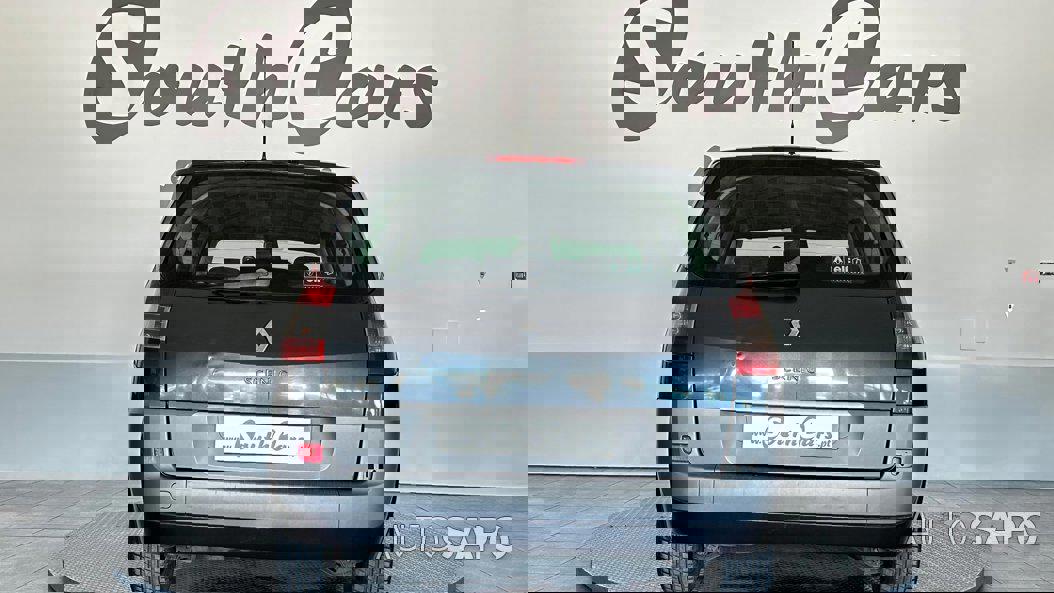 Renault Grand Scénic 1.5 dCi C. Authenti. de 2005