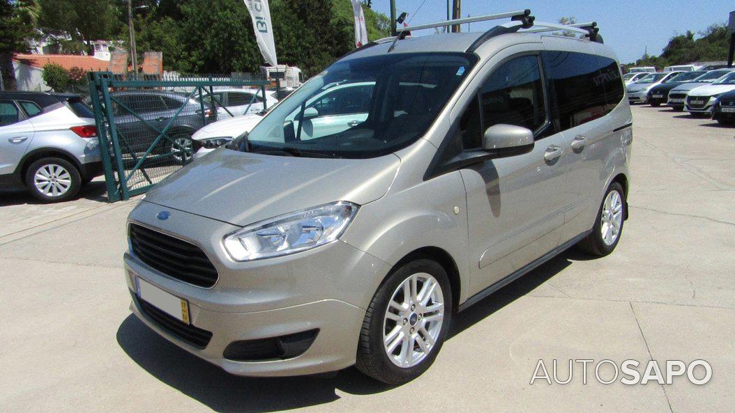 Ford Tourneo Courier 1.0 EcoBoost Titanium de 2017