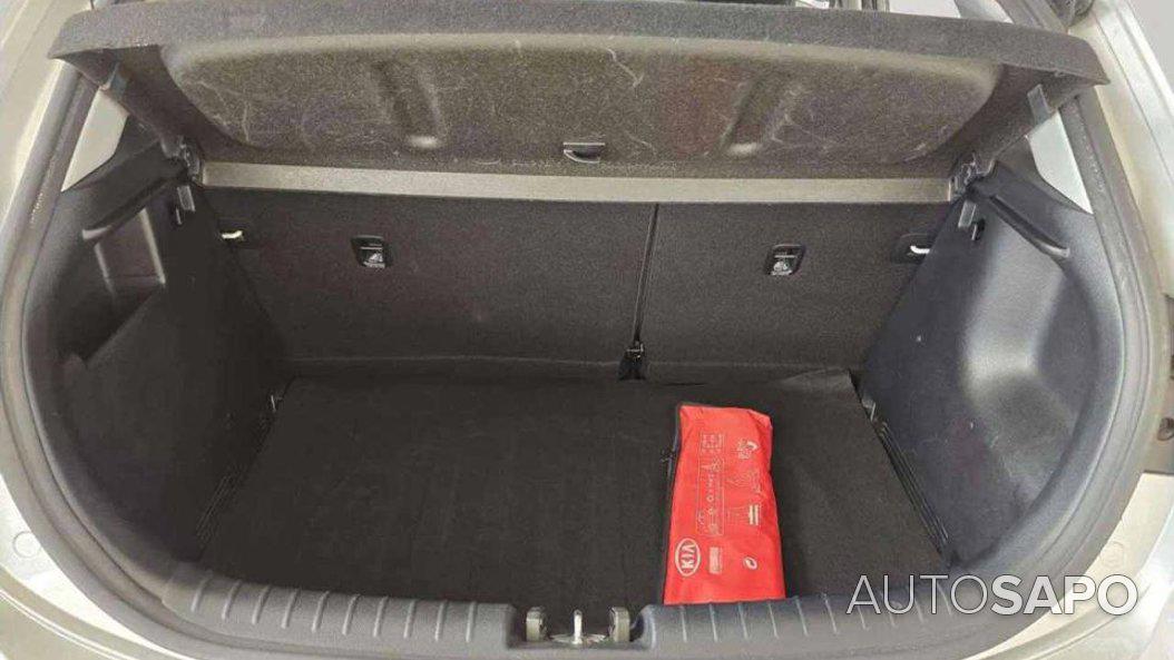 Kia Rio 1.2 CVVT LX de 2018
