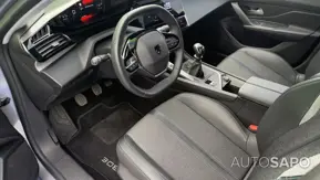 Peugeot 308 1.2 PureTech Allure de 2024