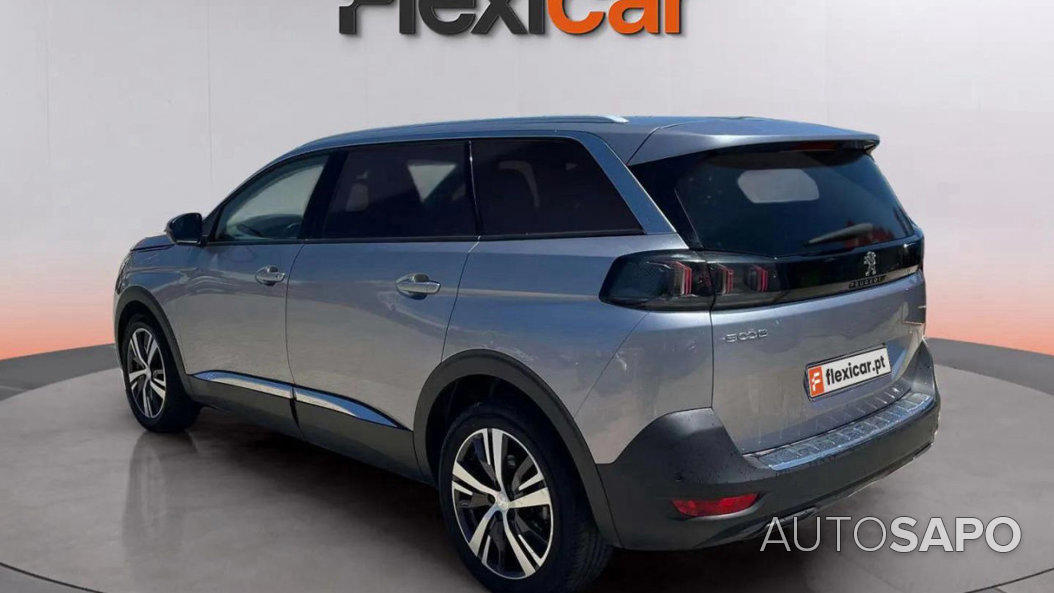 Peugeot 5008 de 2021