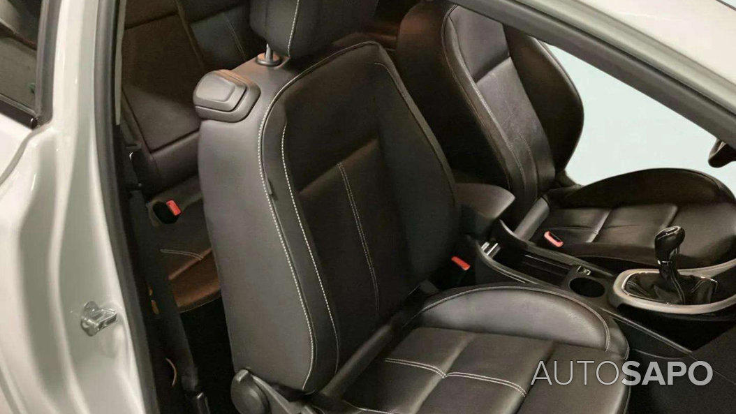 Opel Astra de 2012