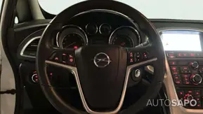 Opel Astra de 2012
