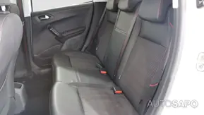 Peugeot 208 de 2015