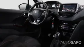 Peugeot 208 de 2015