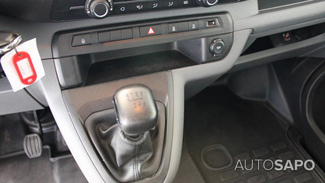 Peugeot Expert 1.5 ST BlueHDi de 2020