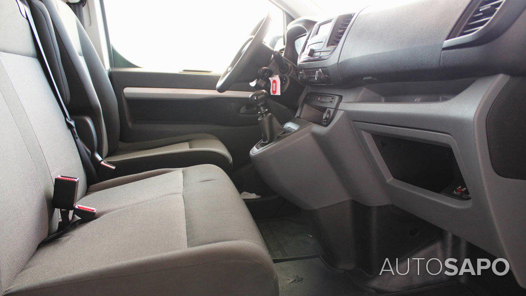 Peugeot Expert 1.5 ST BlueHDi de 2020