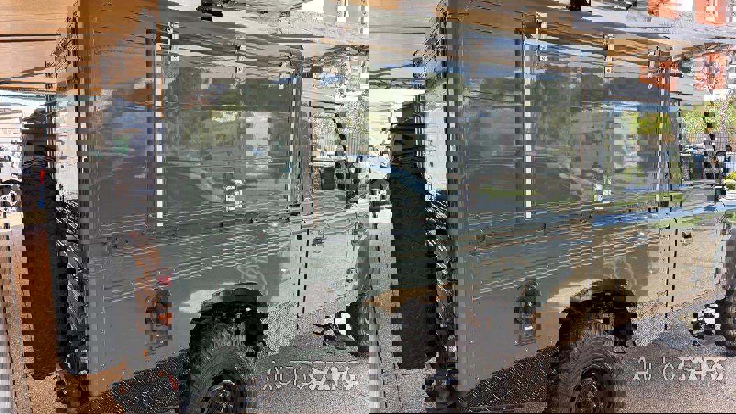 Land Rover Defender 110 HCPU 2.4 CRD E de 2011