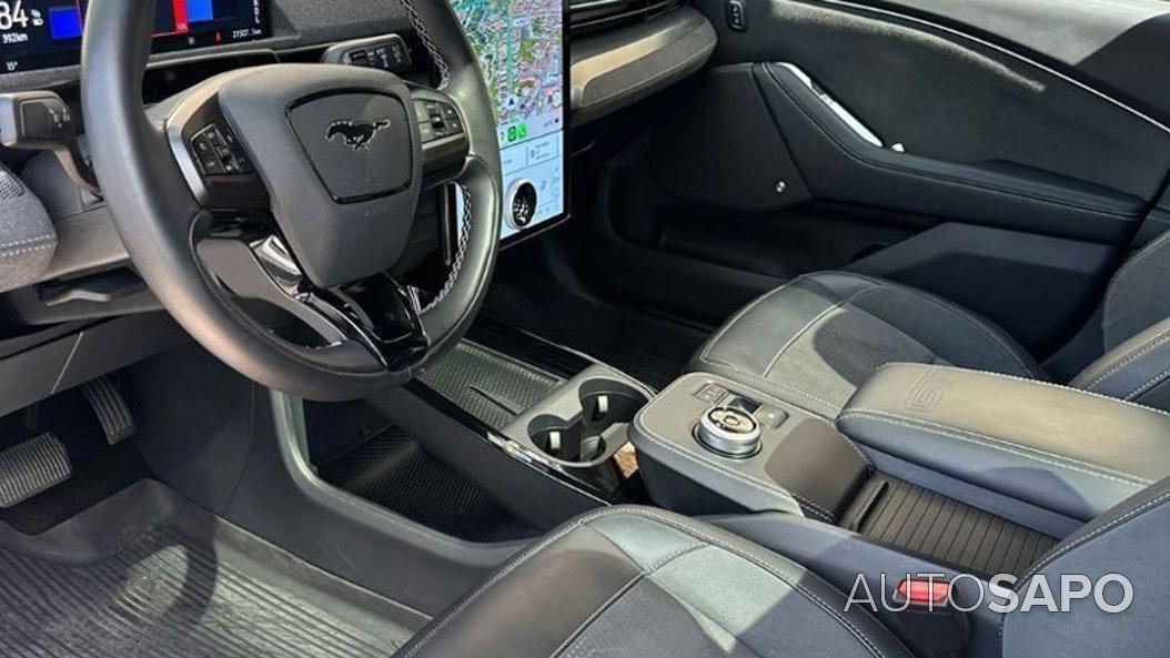 Ford Mustang Mach-E de 2023