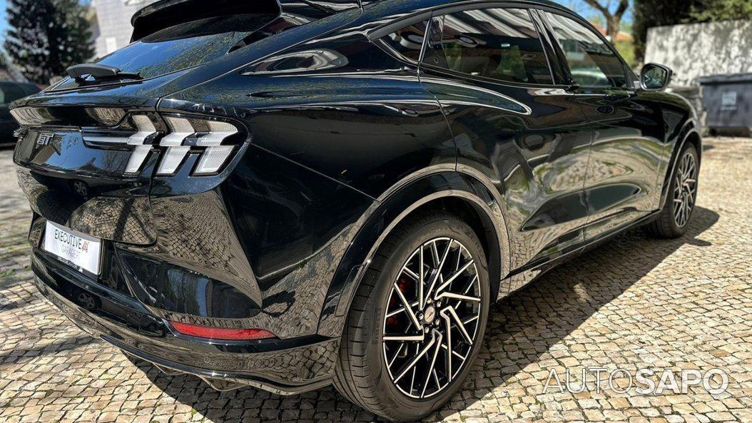 Ford Mustang Mach-E de 2023