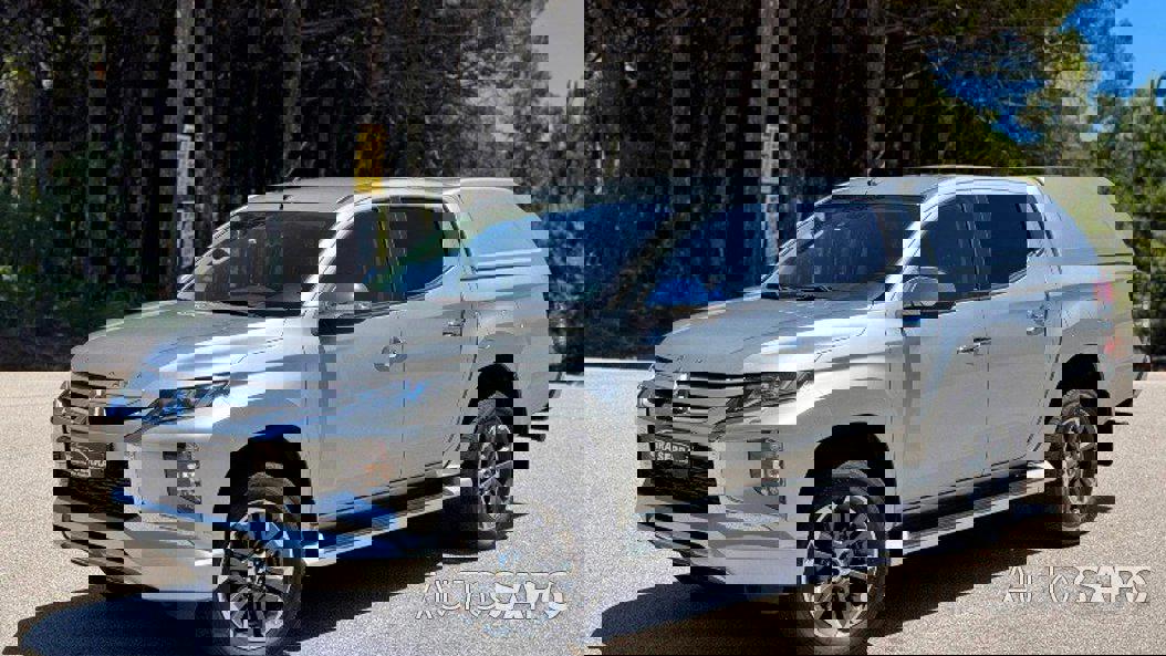 Mitsubishi L200 Strakar de 2021