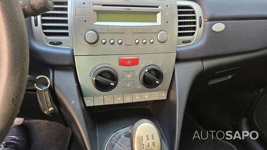 Lancia Ypsilon 1.2 16V Oro de 2007