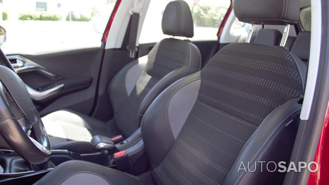 Peugeot 2008 1.2 PureTech Allure de 2017