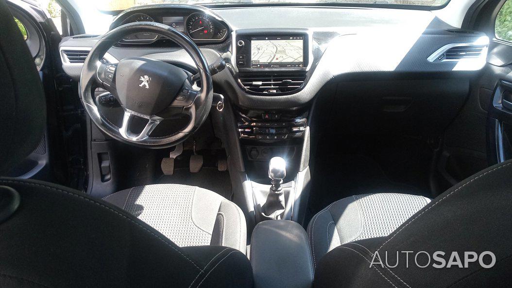 Peugeot 208 1.2 PureTech Allure de 2018