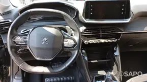 Peugeot 208 1.2 PureTech Allure Pack EAT8 de 2021