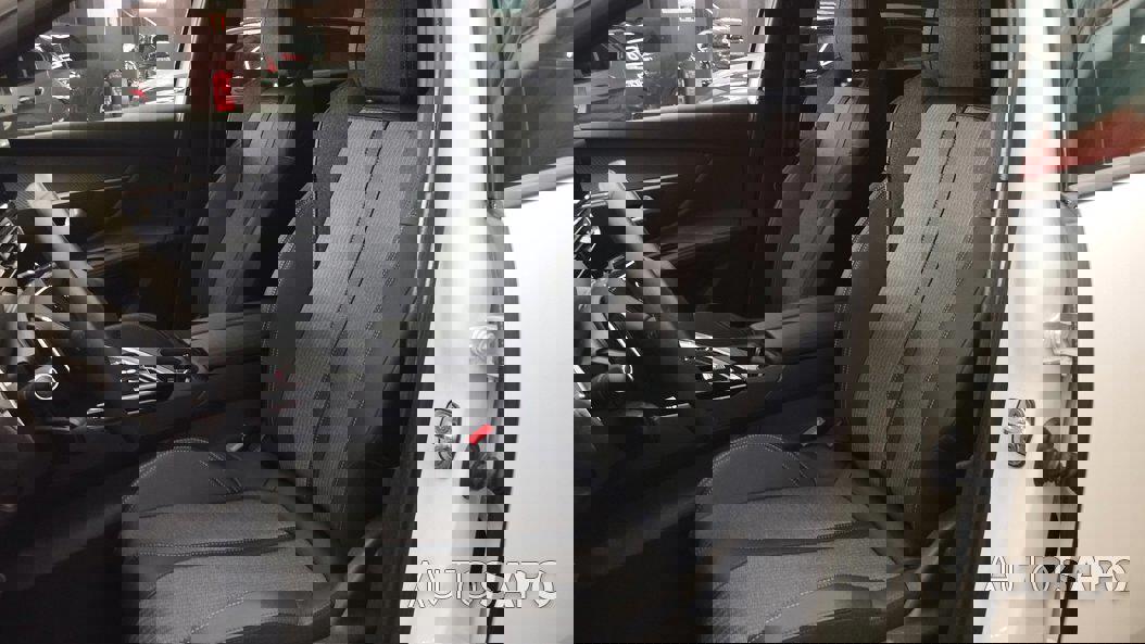 Peugeot 5008 1.2 PureTech Allure EAT8 de 2024