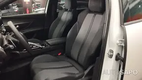 Peugeot 5008 1.2 PureTech Allure EAT8 de 2024