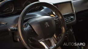 Peugeot 208 1.6 Blue HDI Style de 2016