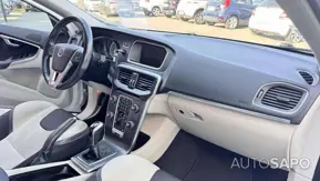 Volvo V40 Cross Country de 2015