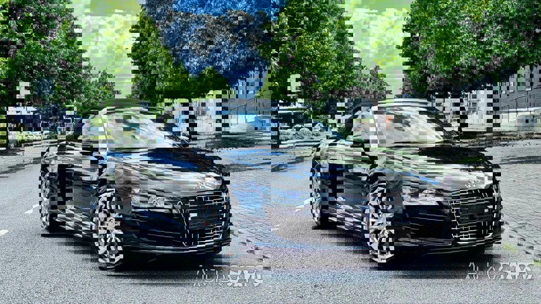 Audi R8 5.2 FSi V10 quattro R tronic de 2010