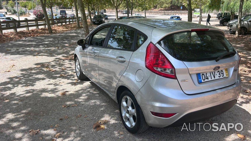 Ford Fiesta 1.4 TDCi Titanium de 2010