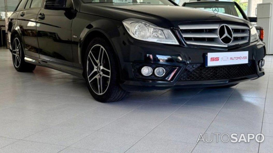 Mercedes-Benz 220 de 2012