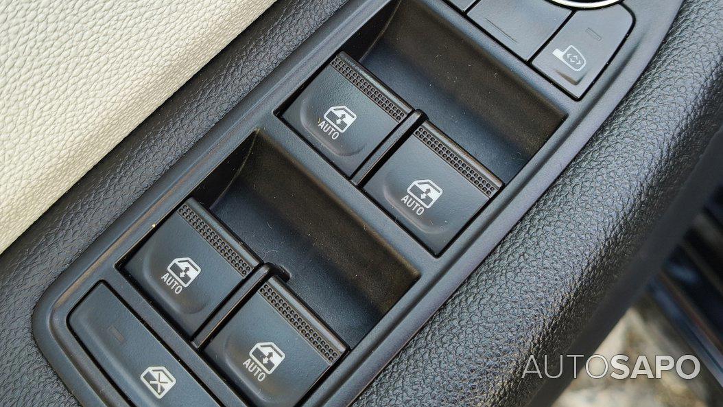 Renault Clio 1.0 TCe Limited Bi-Fuel de 2023