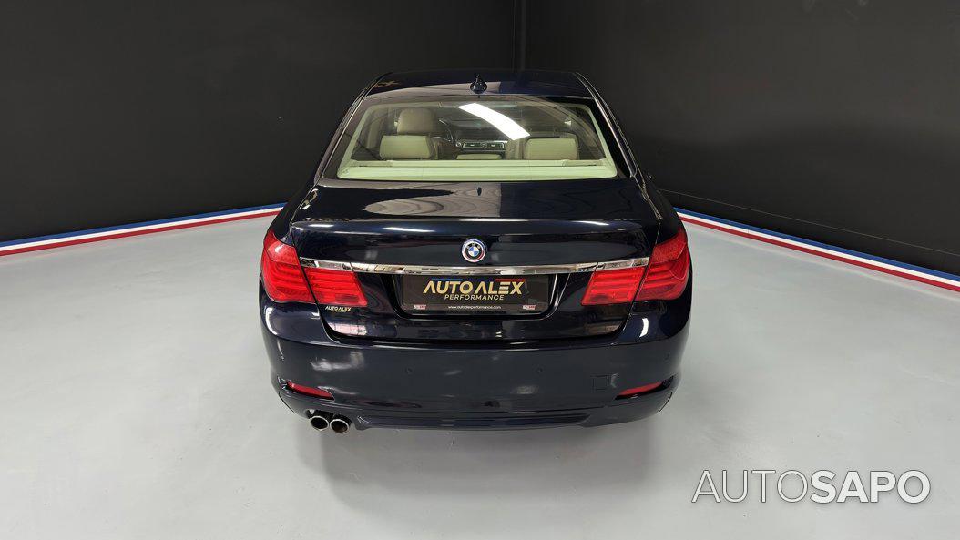BMW Série 7 730 d de 2009
