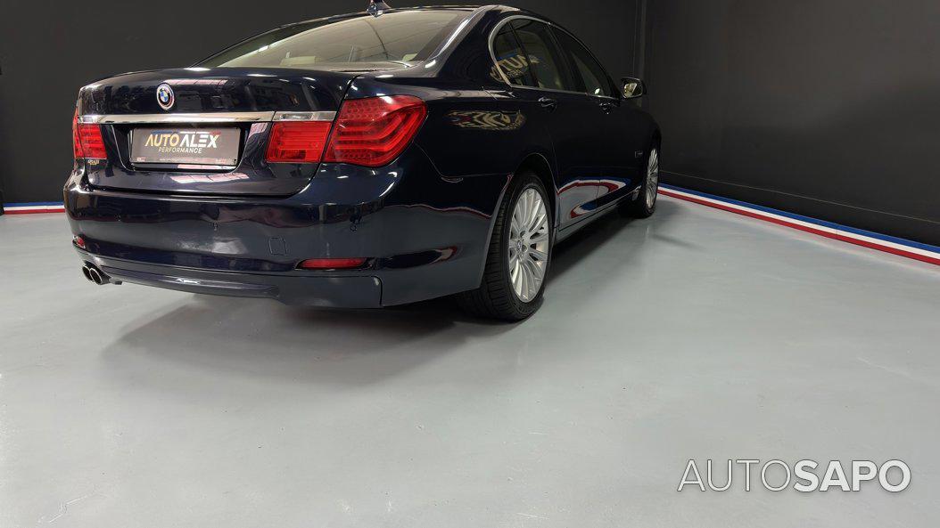 BMW Série 7 730 d de 2009
