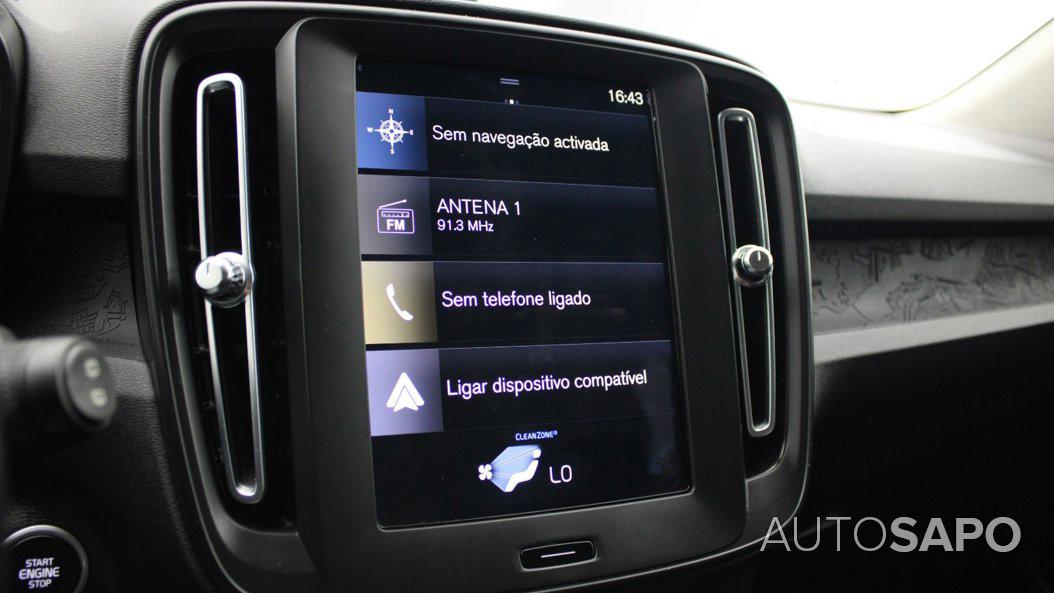 Volvo XC40 1.5 T2 Momentum Core de 2021