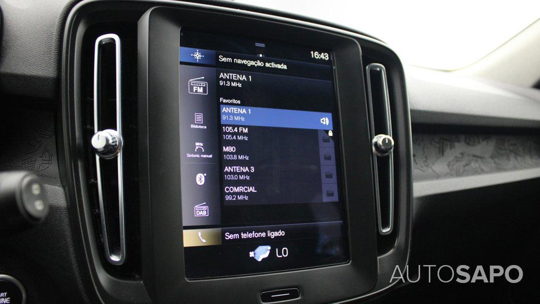 Volvo XC40 1.5 T2 Momentum Core de 2021