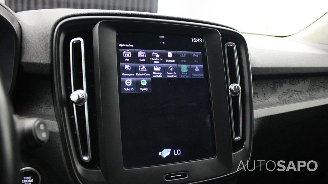 Volvo XC40 1.5 T2 Momentum Core de 2021