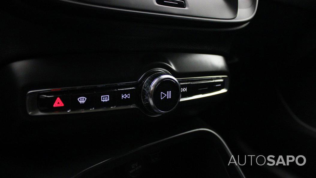 Volvo XC40 1.5 T2 Momentum Core de 2021