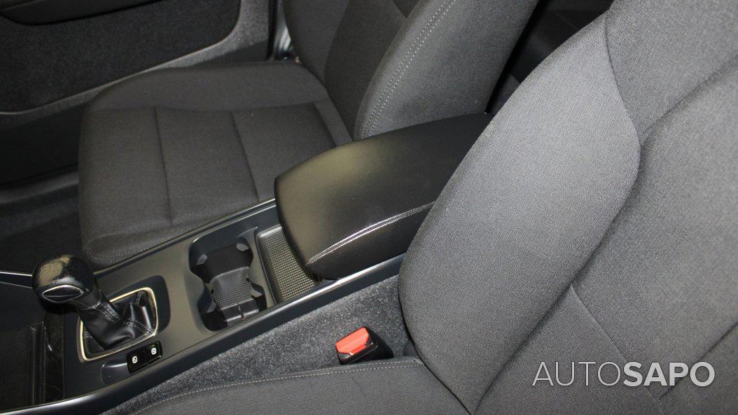 Volvo XC40 1.5 T2 Momentum Core de 2021