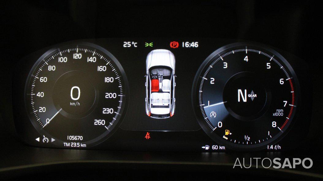 Volvo XC40 1.5 T2 Momentum Core de 2021