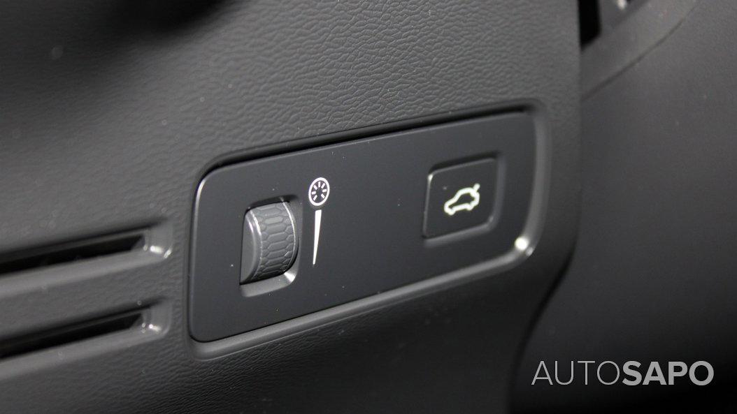 Volvo XC40 1.5 T2 Momentum Core de 2021