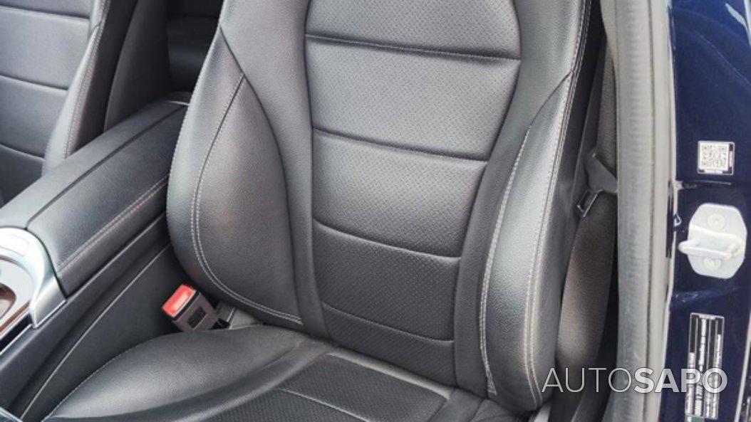 Mercedes-Benz Classe C 300 BlueTEC Hybrid AMG Line de 2014