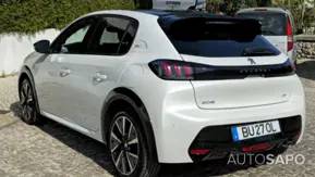 Peugeot 208 1.2 PureTech GT de 2021