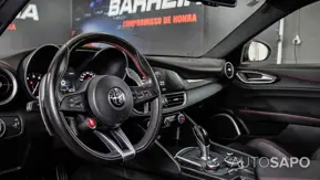 Alfa Romeo Giulia 2.9 Bi-Turbo Quadrifoglio AT8 de 2017