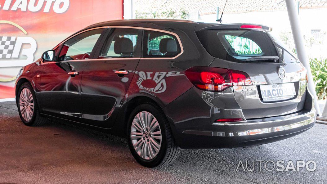 Opel Astra ST 1.3 CDTi Cosmo de 2013