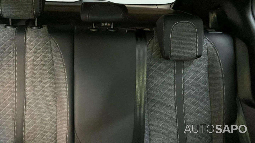 Peugeot 2008 1.2 PureTech Allure EAT8 de 2024